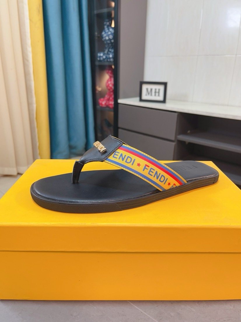 FENDI Logo Strap Thong Sandals — hero