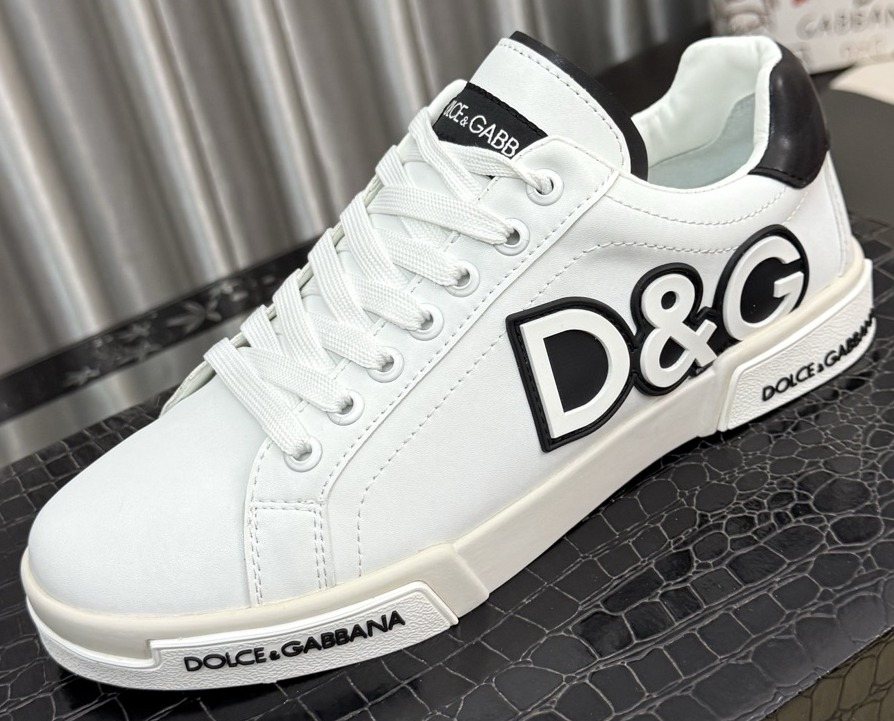 Dolce & Gabbana White Logo Low-Top Sneakers — hero