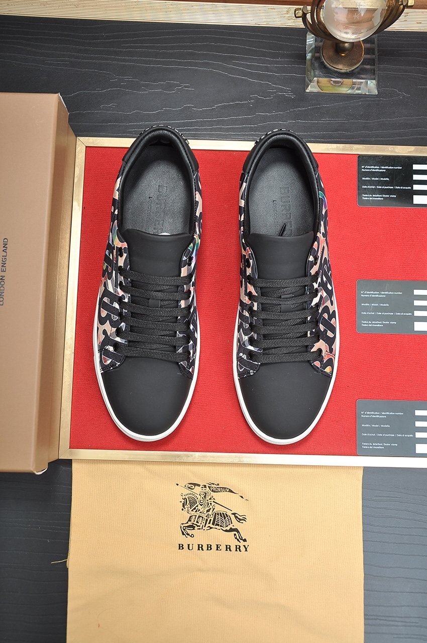 Burberry Patterned Low-Top Sneakers — front